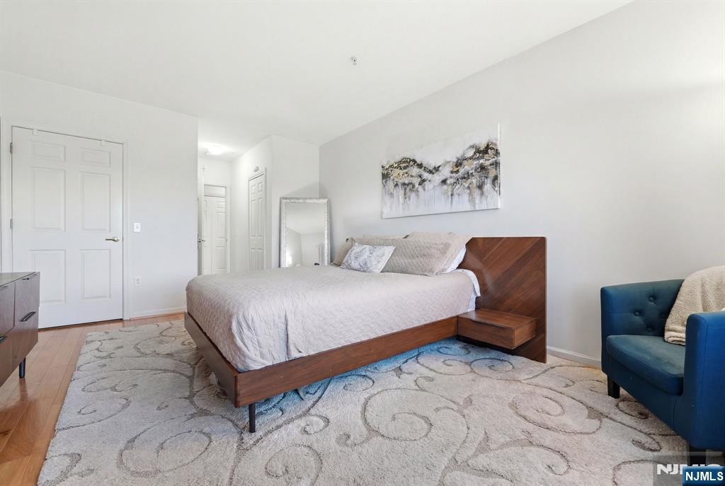 242 The Promenade, Unit 242 Edgewater, NJ 07020 - Photo 16 of 49