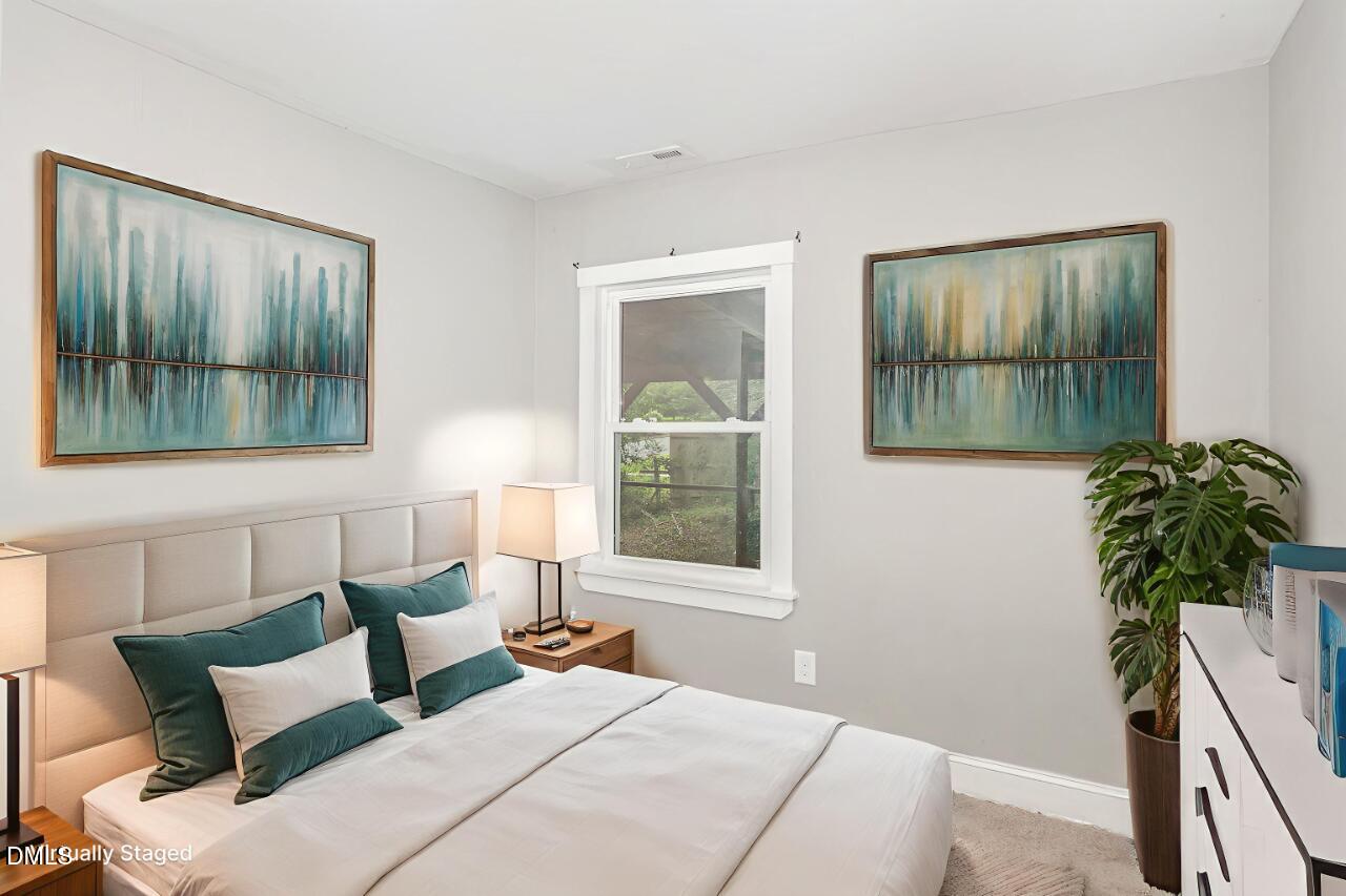 1401 Robinhood Road Durham, NC 27701 - Photo 29 of 38 dsc02642-edit_515 - Bedroom - Modern - 6