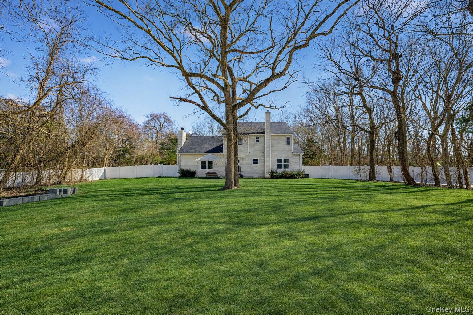 36 South Cozine Road Center Moriches, NY 11934 - Photo 5 of 33