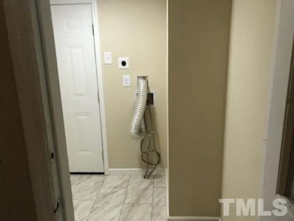 $1,495 | 133 South Tarboro Street, Raleigh, NC 27610