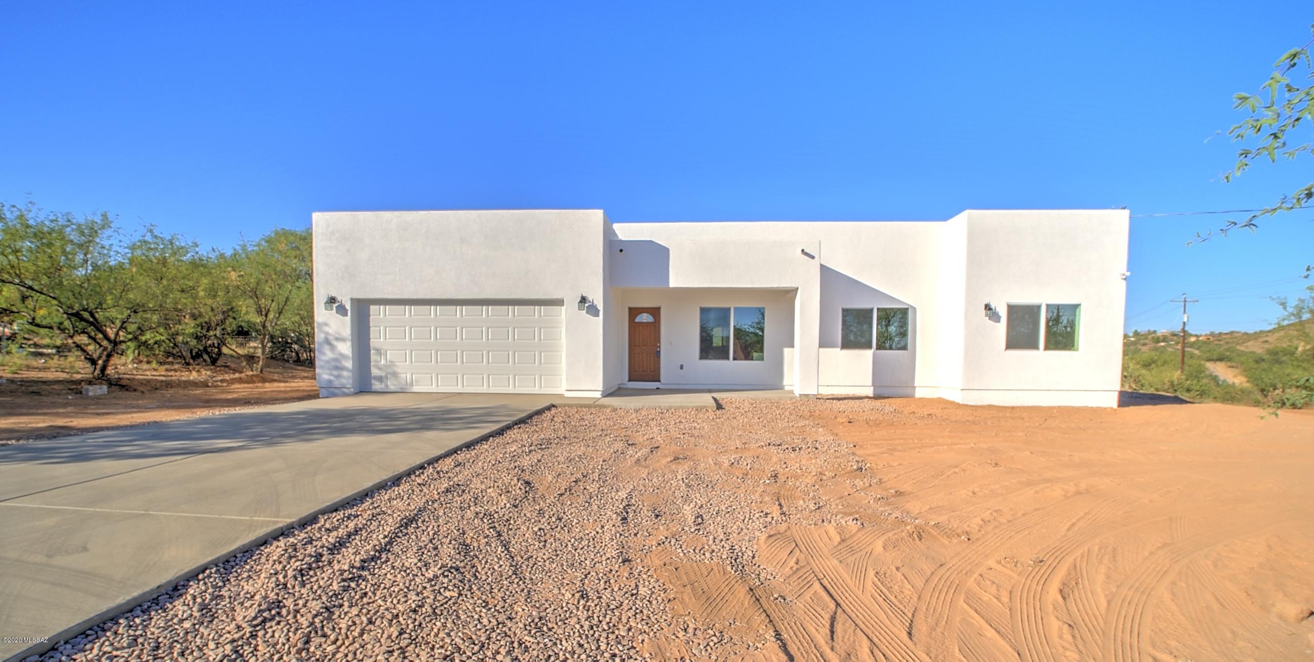 870 Via Frontera Rio Rico, AZ 85648 - Photo 1 of 20