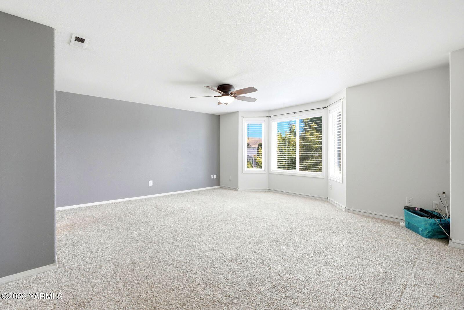 511 Millenium Avenue Moxee, WA 98936 - Photo 26 of 39 Primary Bedroom