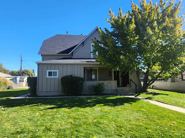 $569,000 | 410 South Hayes Avenue, Emmett, ID 83617