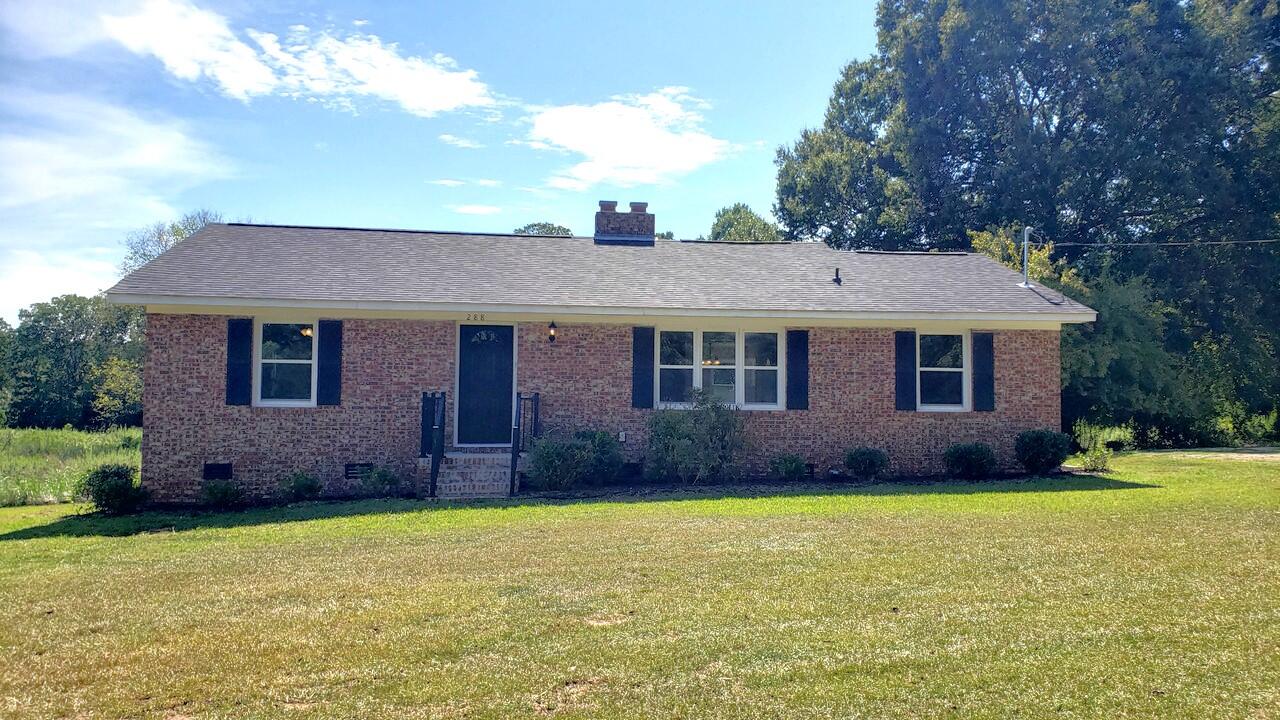 288 Tolbert Road Saluda, SC 29138 - Photo 3 of 43