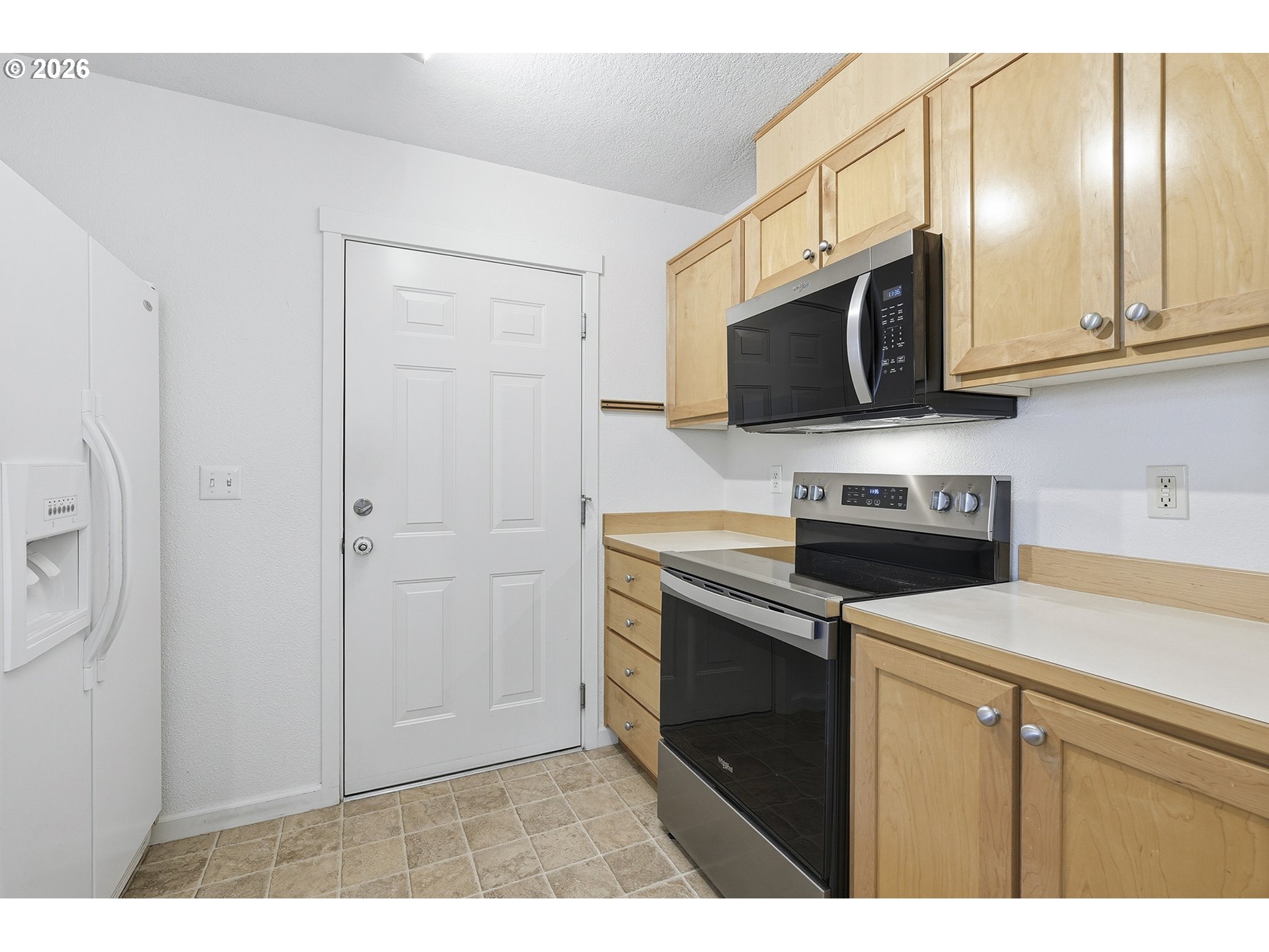 14635 Southwest Beard Road, Unit 102 Beaverton, OR 97007 - Photo 14 of 29