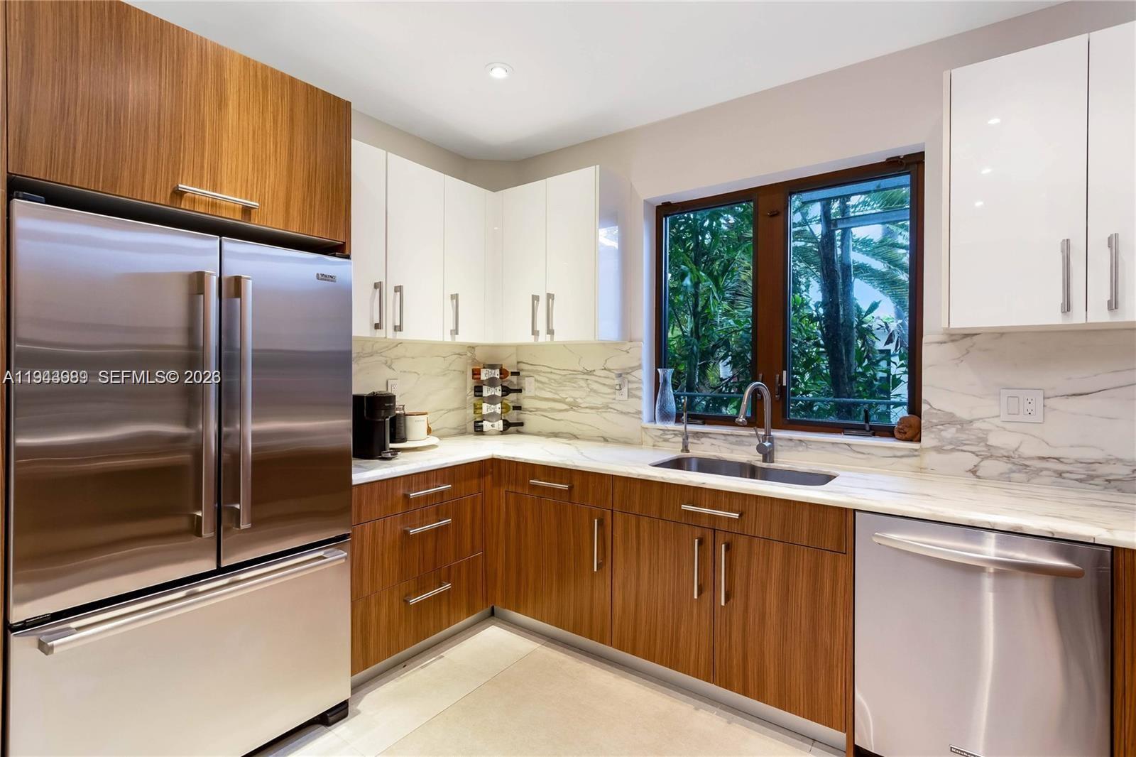 5911 Alton Road Miami Beach, FL 33140 - Photo 14 of 33