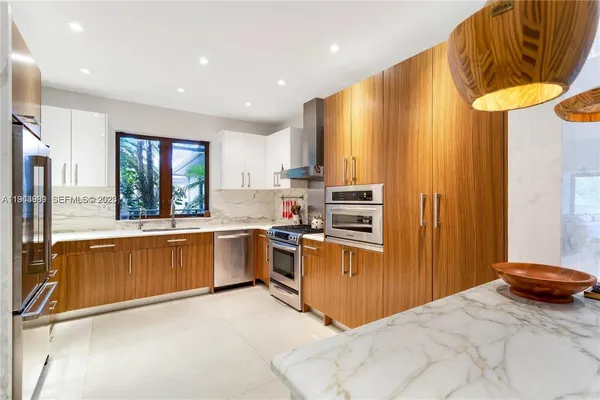 $18,500 | 5911 Alton Road, Miami Beach, FL 33140