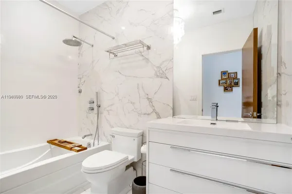 $18,500 | 5911 Alton Road, Miami Beach, FL 33140