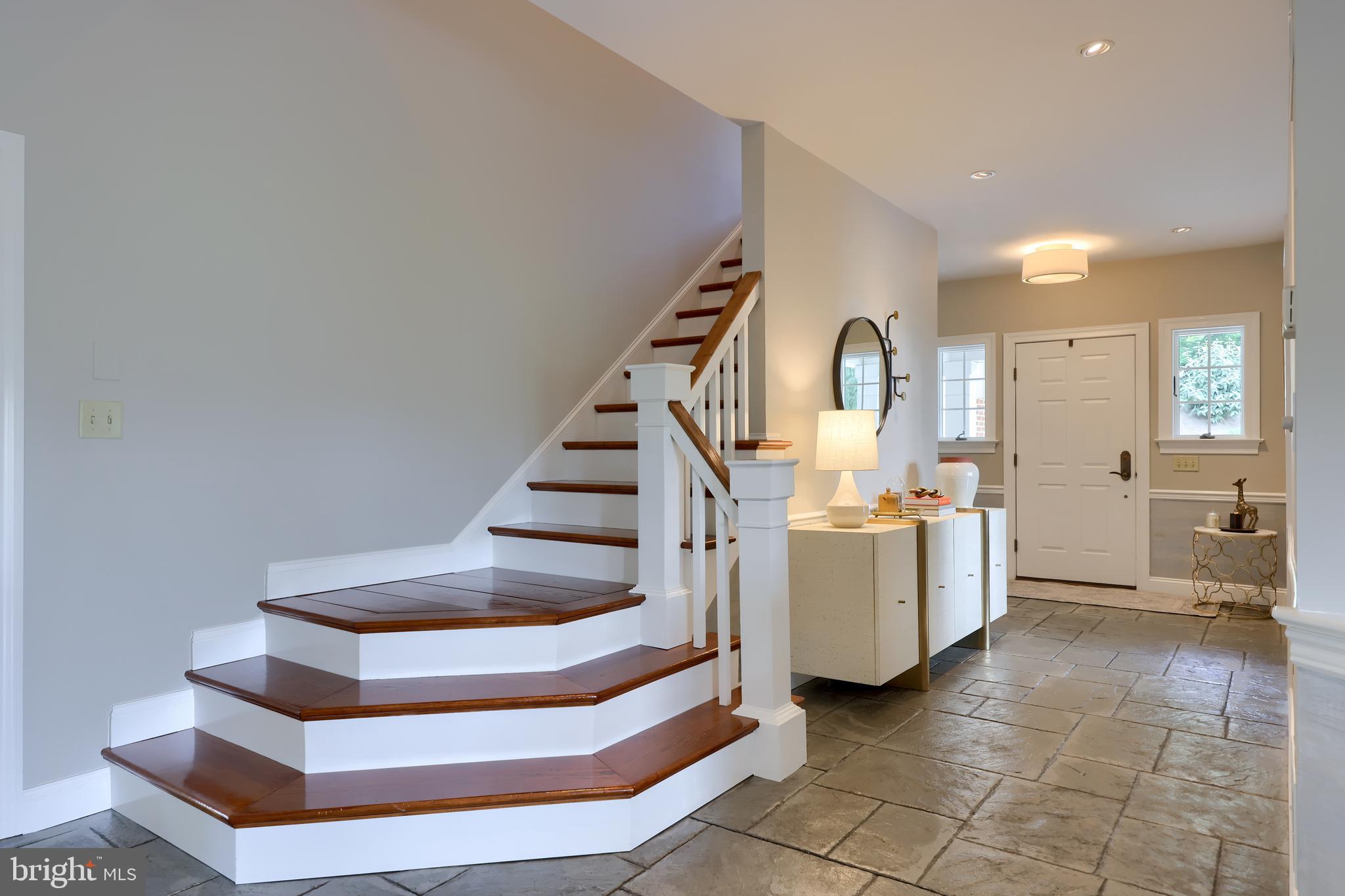 132 Stone Quarry Road Leola, PA 17540 - Photo 8 of 43 Foyer