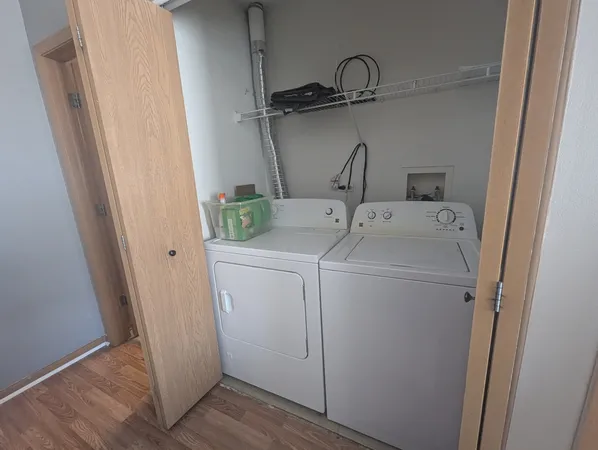 $2,300 | 2502 Oak Tree Lane, Plainfield, IL 60586