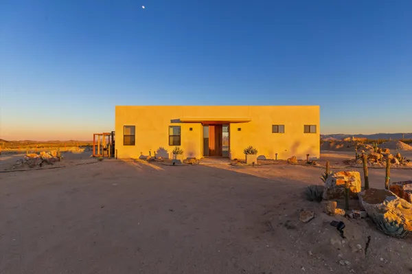 $874,000 | 1925 Border Avenue, Joshua Tree, CA 92252