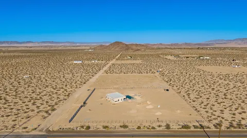 $899,000 | 1925 Border Avenue, Joshua Tree, CA 92252