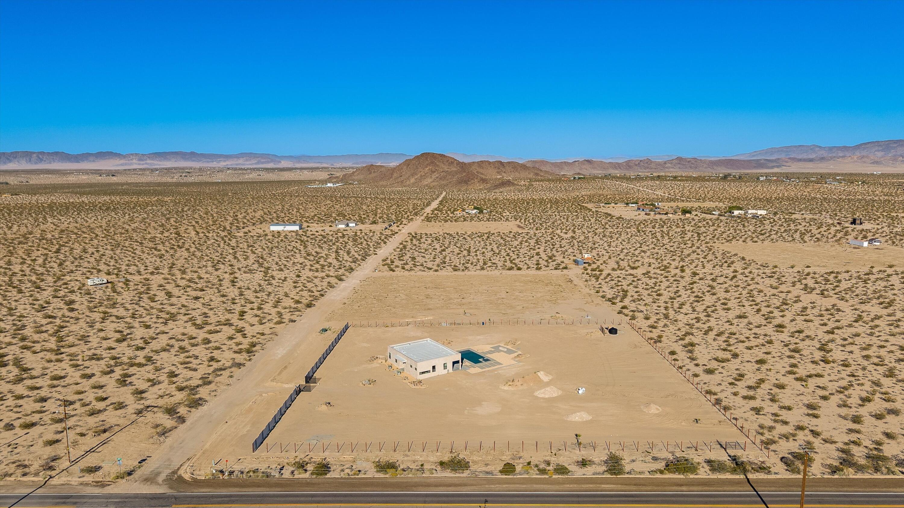 1925 Border Avenue Joshua Tree, CA 92252 - Photo 54 of 60 a view of an ocean view