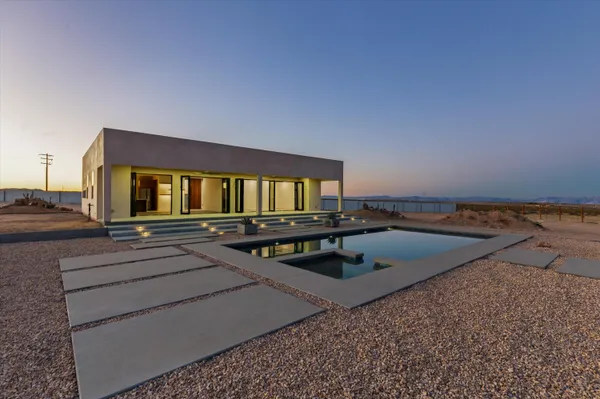 $874,000 | 1925 Border Avenue, Joshua Tree, CA 92252