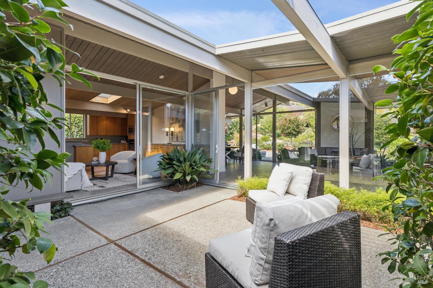 1162 Idylberry Road San Rafael, CA 94903 - Photo 12 of 51 Gallery Image 12