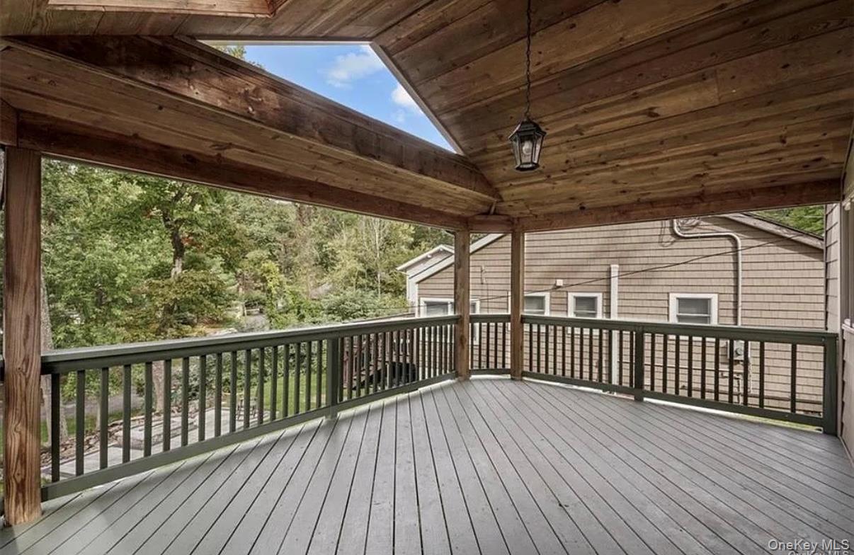 11 Oakdale Road Putnam Valley, NY 10579 - Photo 21 of 31 a view of a roof deck