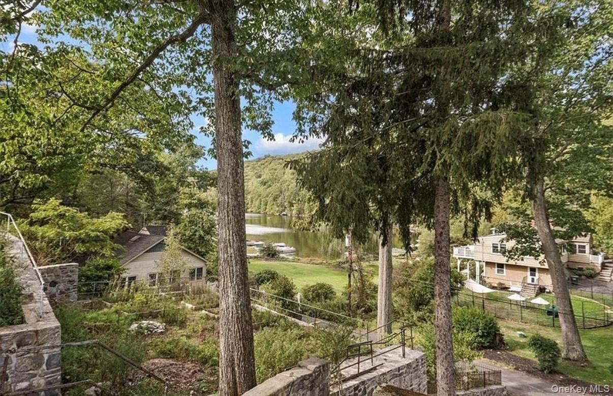 11 Oakdale Road Putnam Valley, NY 10579 - Photo 26 of 31 a view of a large trees