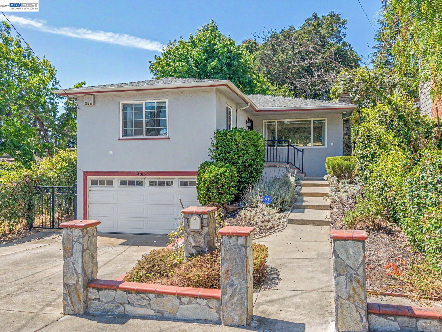 4015 Rusting Avenue Oakland, CA 94605 - Photo 10 of 88 Gallery Image 10