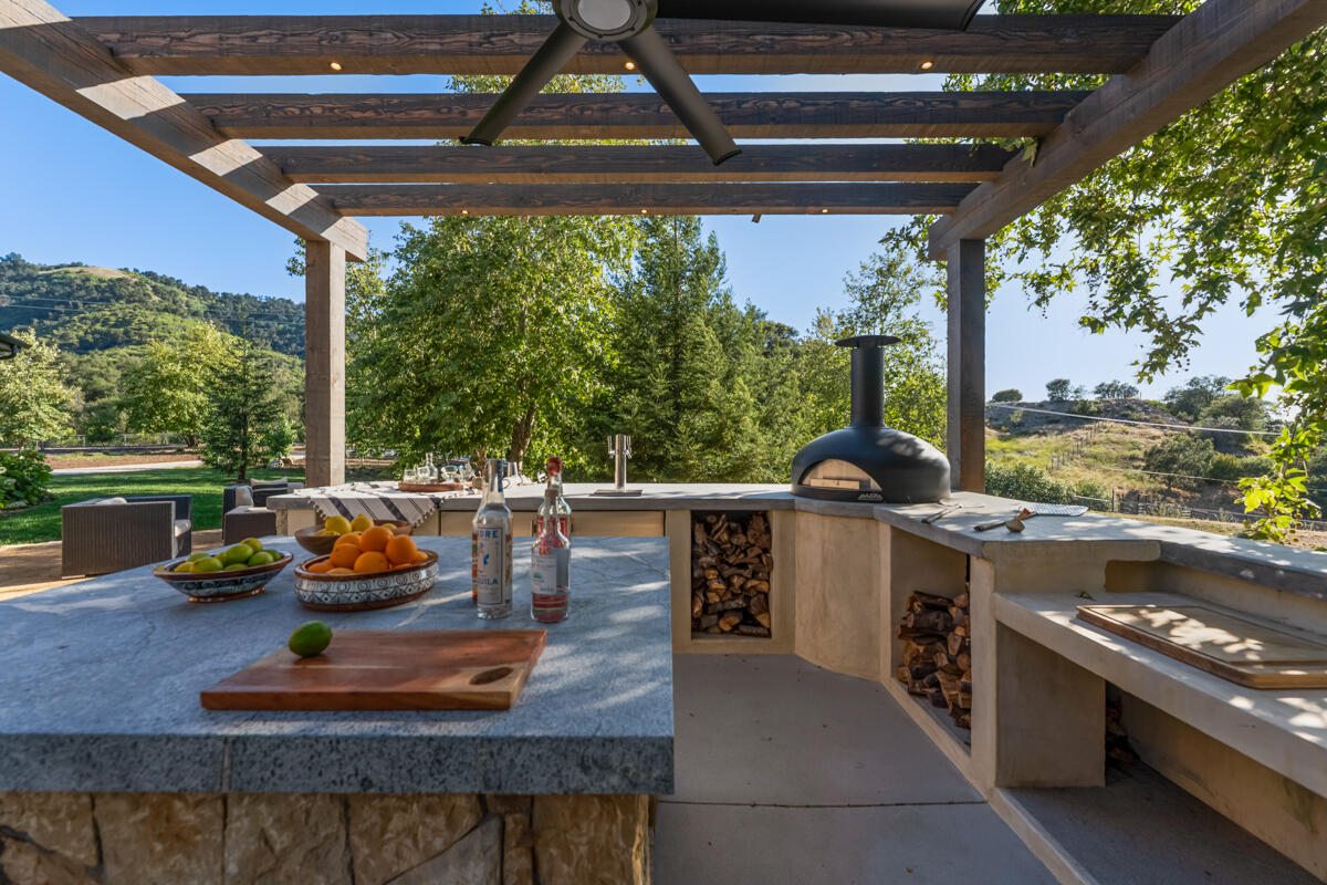 13100 Ojai Road Santa Paula, CA 93060 - Photo 42 of 60 _ROY0713