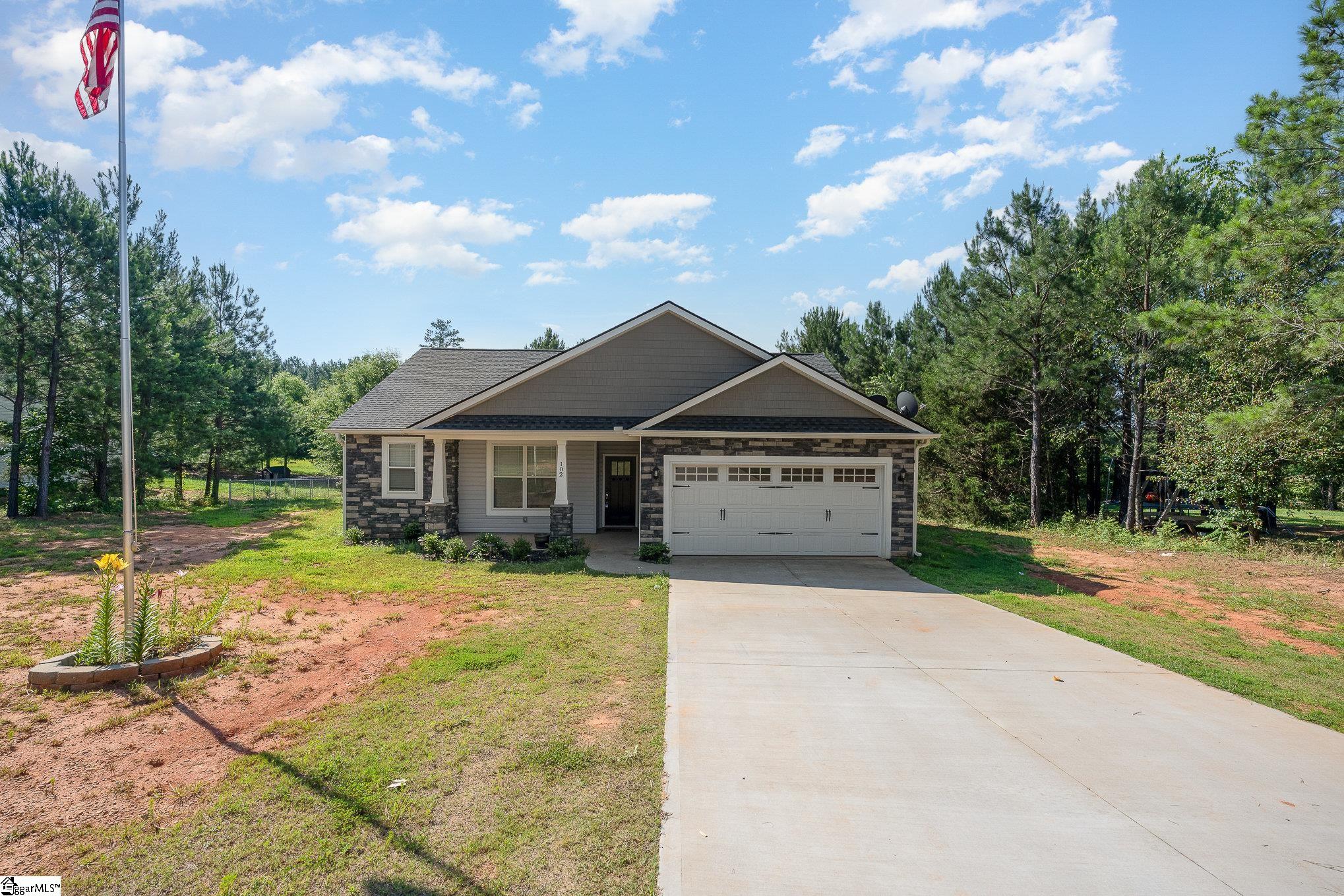 102 Charlie Road Liberty, SC 29657 - Photo 1 of 33