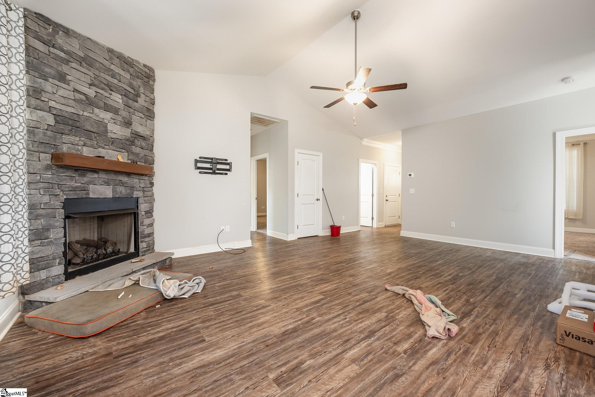 102 Charlie Road Liberty, SC 29657 - Photo 8 of 33
