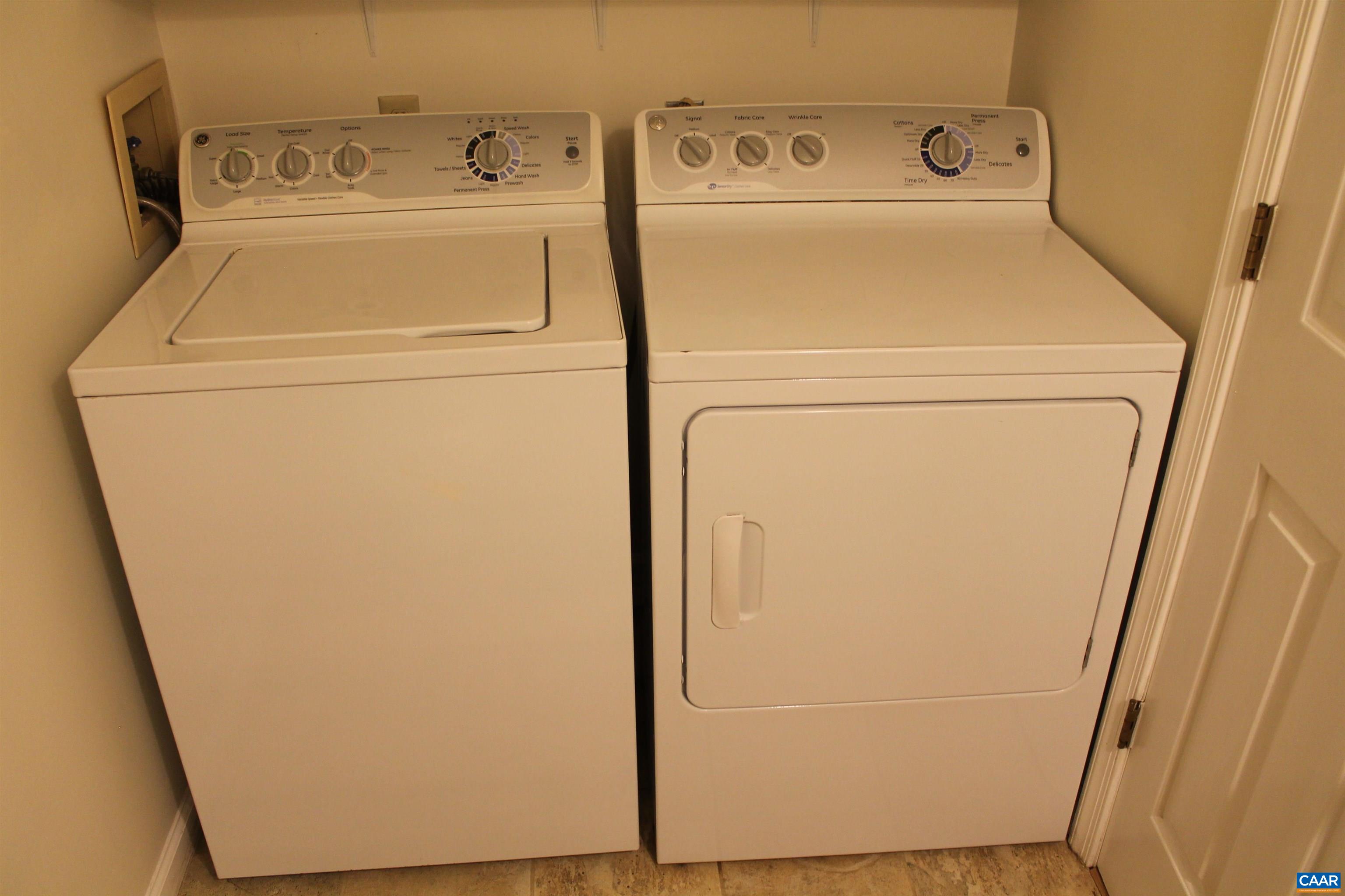 118 Mill Creek Drive Charlottesville, VA 22902 - Photo 30 of 30 a utility room with dryer and washer