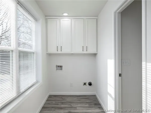 $244,900 | 1313 Water Street, Charlestown, IN 47111