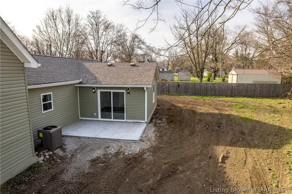 $244,900 | 1313 Water Street, Charlestown, IN 47111