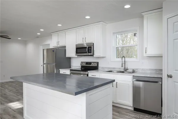 $244,900 | 1313 Water Street, Charlestown, IN 47111