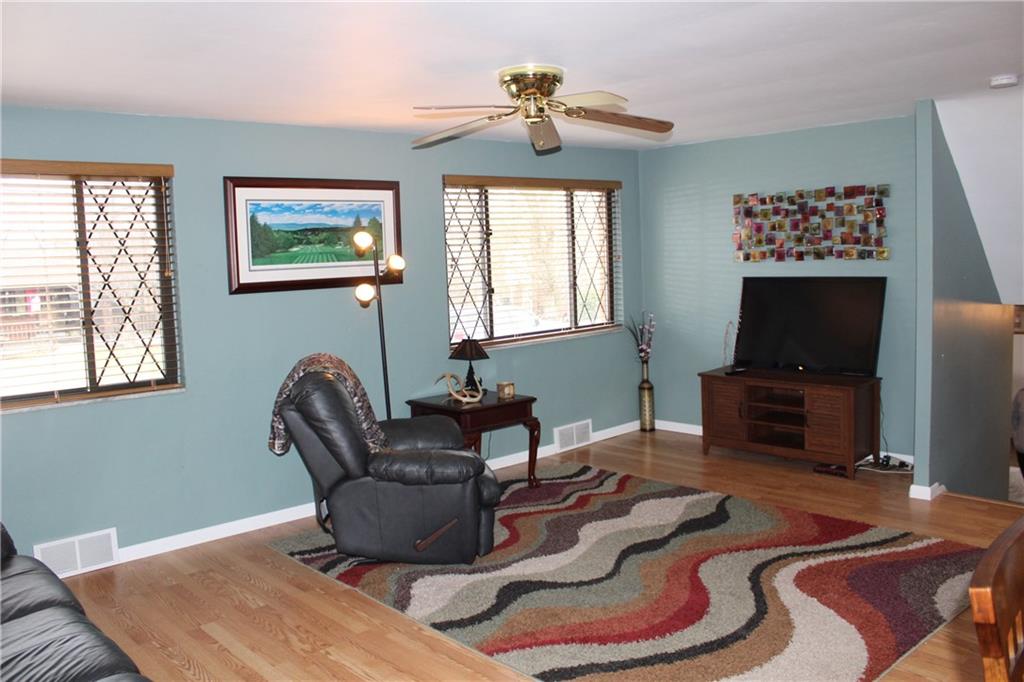 960 Lindsay Road Carnegie, PA 15106 - Photo 3 of 24 Opposite living room view.