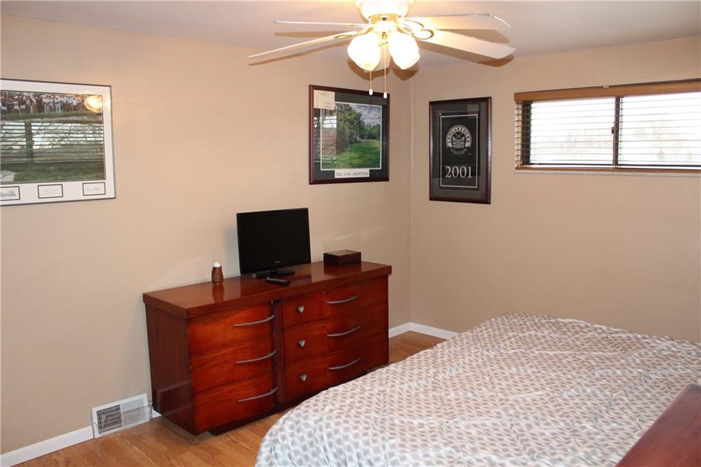 960 Lindsay Road Carnegie, PA 15106 - Photo 9 of 24 Master Bedroom