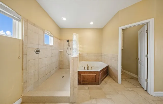 $825,000 | 6001 King Trail, Corpus Christi, TX 78414