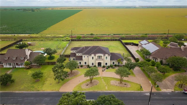 $825,000 | 6001 King Trail, Corpus Christi, TX 78414