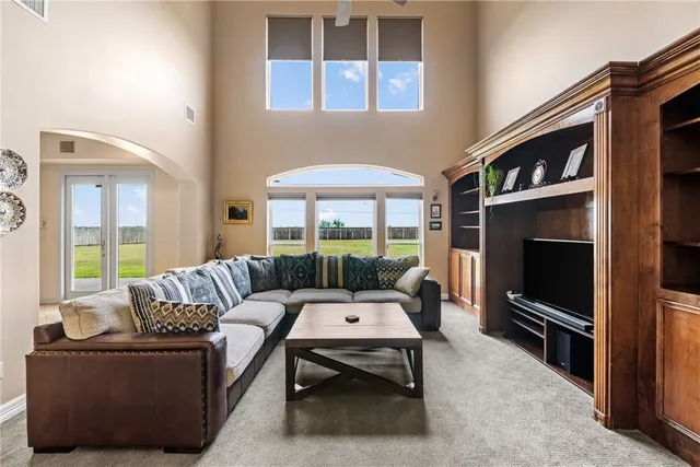 $825,000 | 6001 King Trail, Corpus Christi, TX 78414