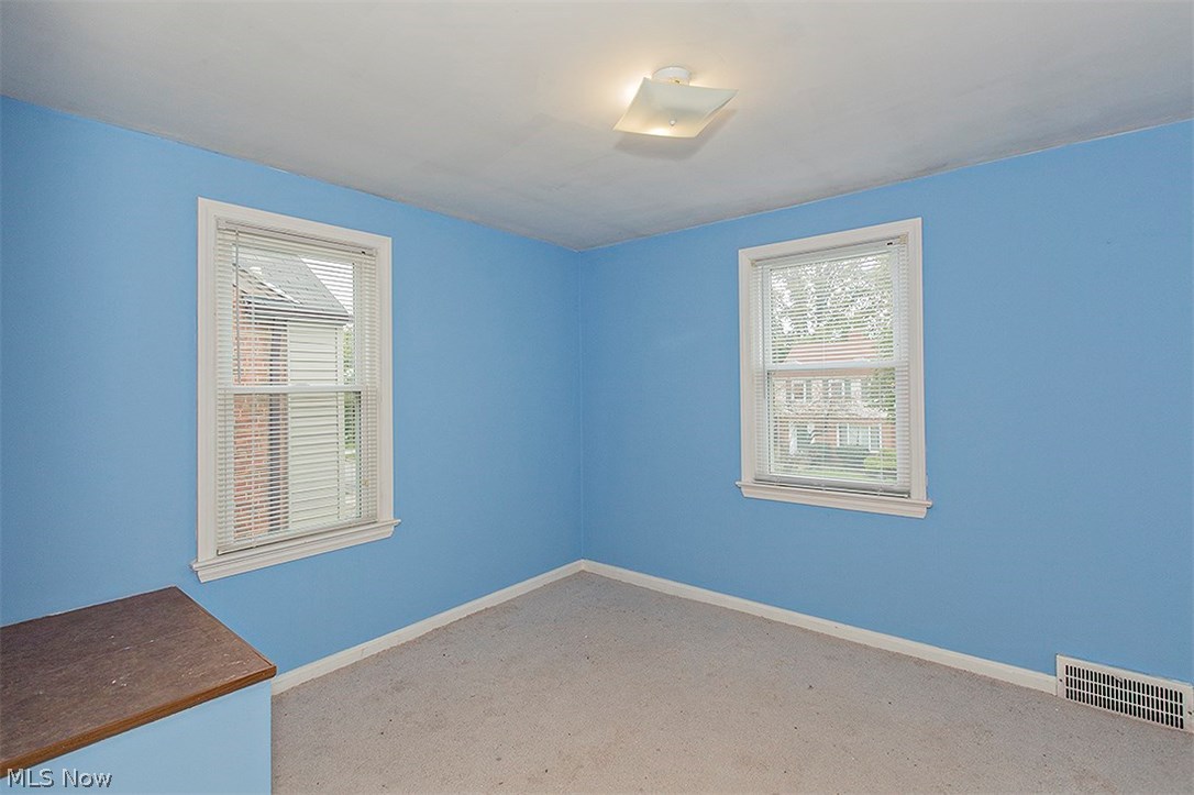 4434 Baintree Road Cleveland, OH 44118 - Photo 26 of 31