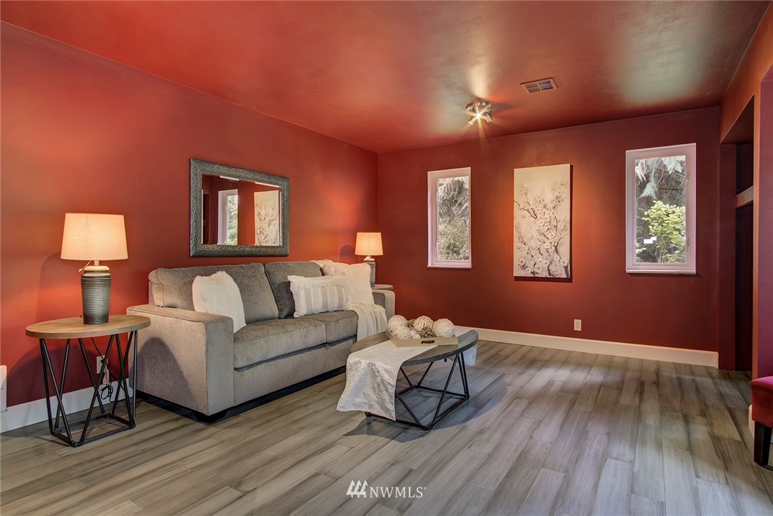 21450 Vetter Road Northwest Poulsbo, WA 98370 - Photo 12 of 39