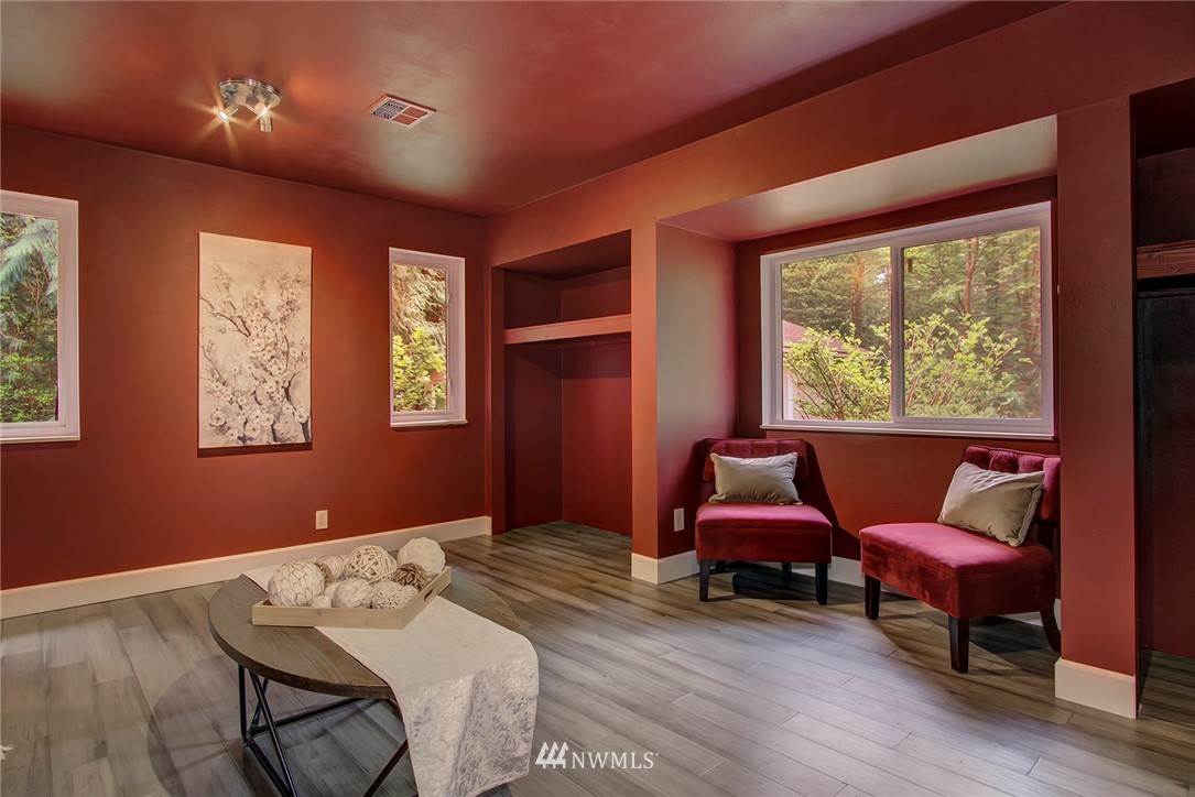 21450 Vetter Road Northwest Poulsbo, WA 98370 - Photo 13 of 39