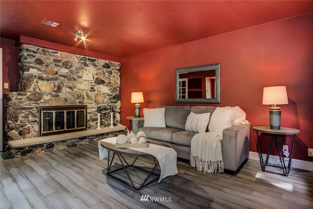 21450 Vetter Road Northwest Poulsbo, WA 98370 - Photo 14 of 39