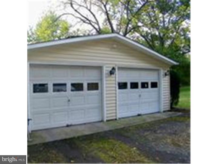 1464 Dillon Road Ambler, PA 19002 - Photo 3 of 25 Garage