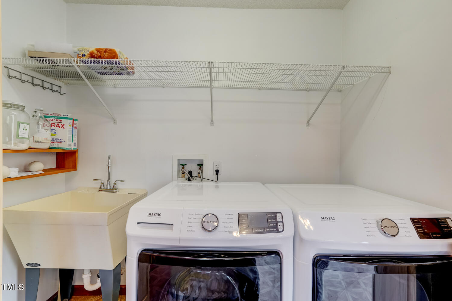 1365 Ashley Loop Reidsville, NC 27320 - Photo 26 of 55 a utility room with dryer and washer