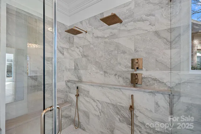 a view of an outdoor kitchen