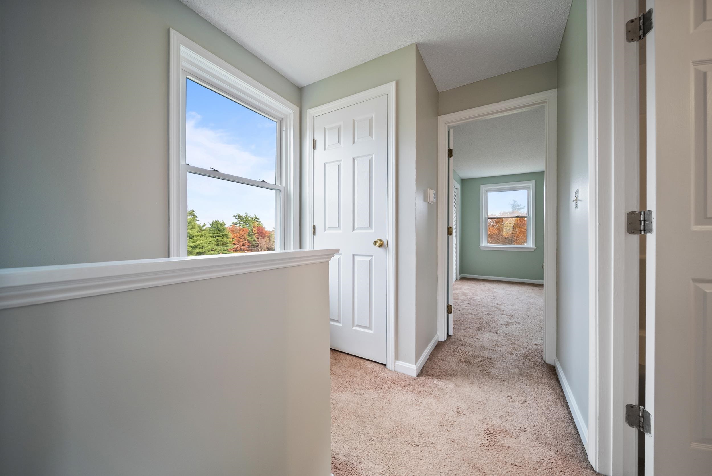 10 Boulder Way Merrimack, NH 03054 - Photo 4 of 22 Gallery Image 4