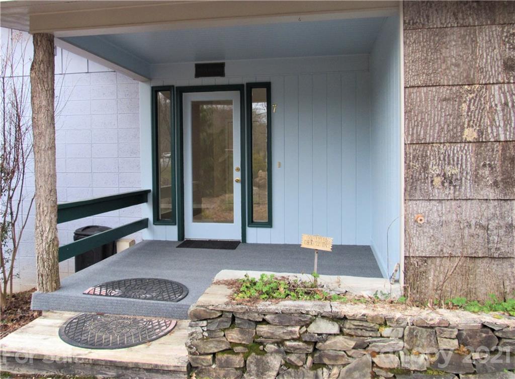 788 Eagles Nest Road, Unit G Waynesville, NC 28786 - Photo 1 of 25