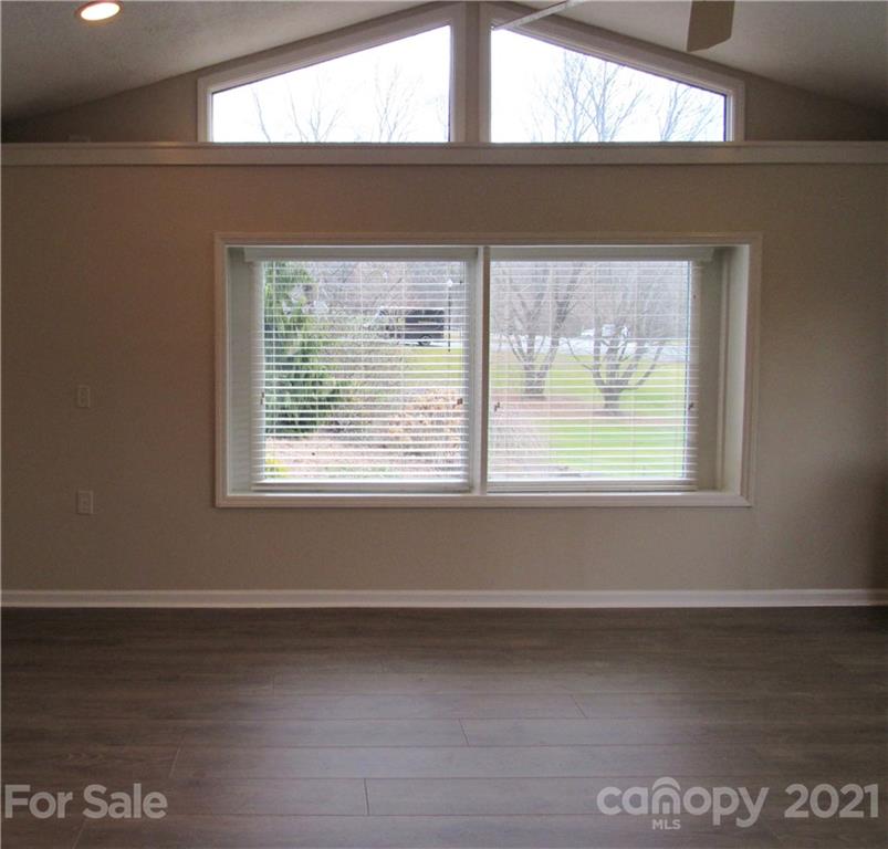 788 Eagles Nest Road, Unit G Waynesville, NC 28786 - Photo 13 of 25