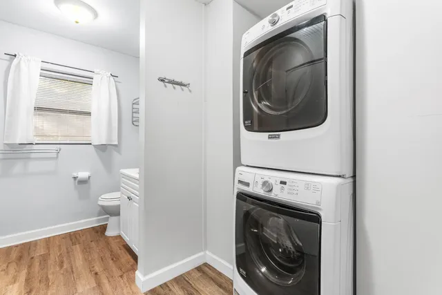 a close up view of a washer and dryer