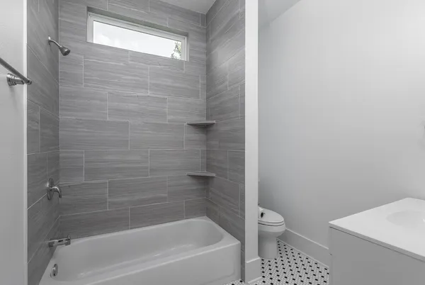 $1,850 | 2311 Lee Street, Houston, TX 77026