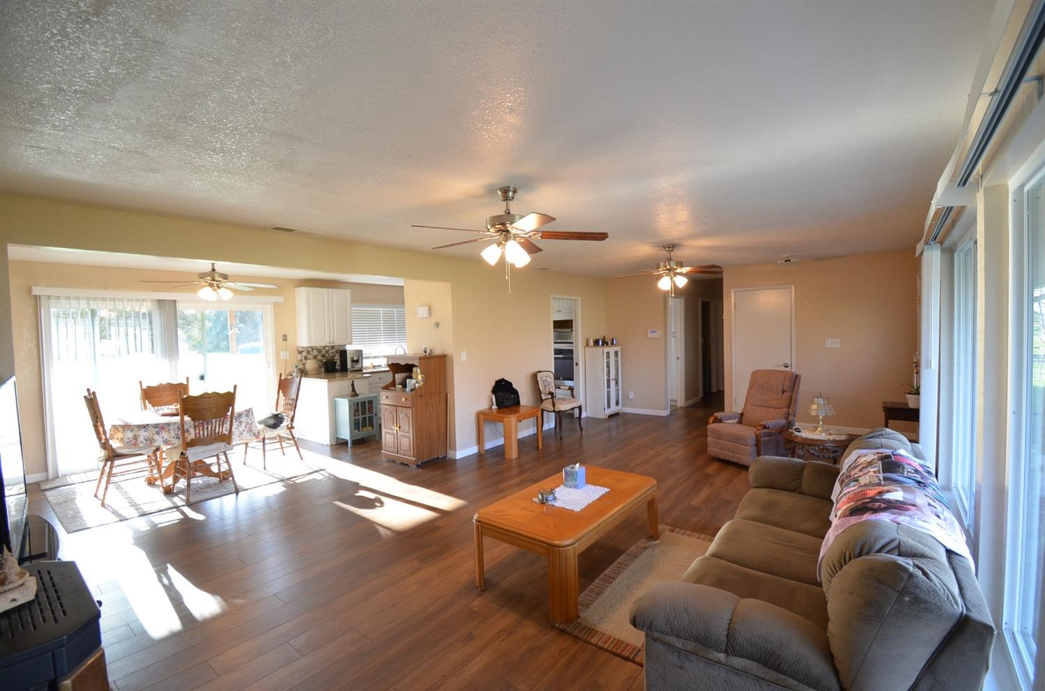 16936 Mark Road Madera, CA 93636 - Photo 5 of 27 Gallery Image 5