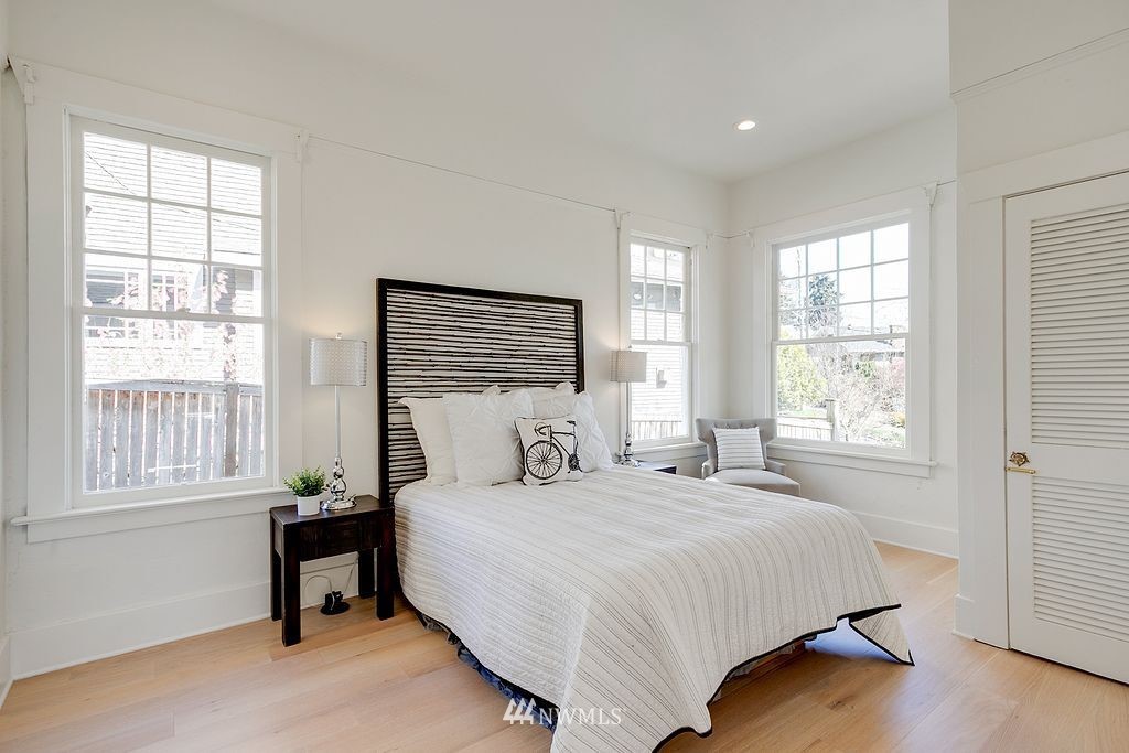 2052 North 78th Street Seattle, WA 98103 - Photo 11 of 19 Gallery Image 11