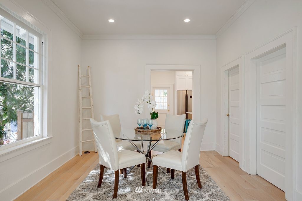 2052 North 78th Street Seattle, WA 98103 - Photo 6 of 19 Gallery Image 6