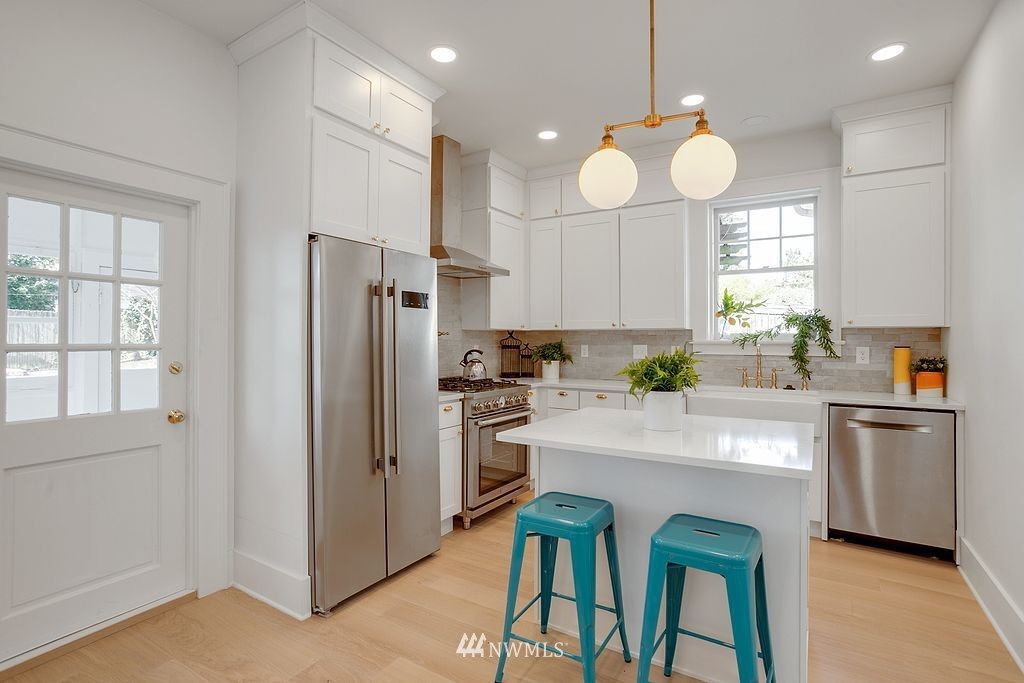 2052 North 78th Street Seattle, WA 98103 - Photo 8 of 19 Gallery Image 8